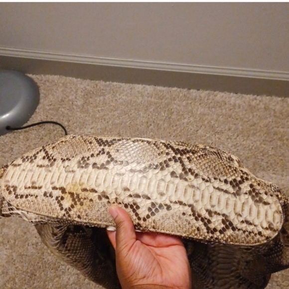 Genuine Python Snake Skin Shoulder Bag - Picture 6 of 7